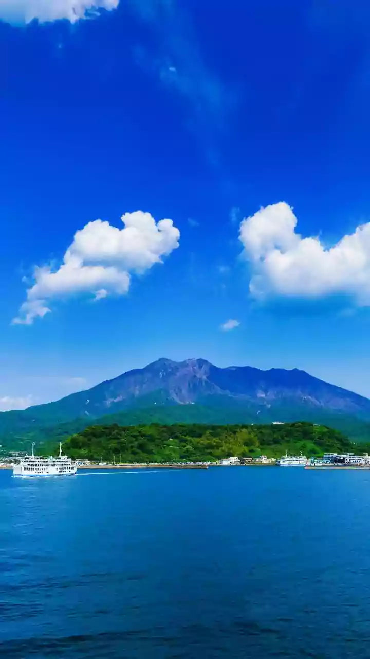 Japan's Deep Ocean Trenches Mark the Fault Zones Behind Major Quakes