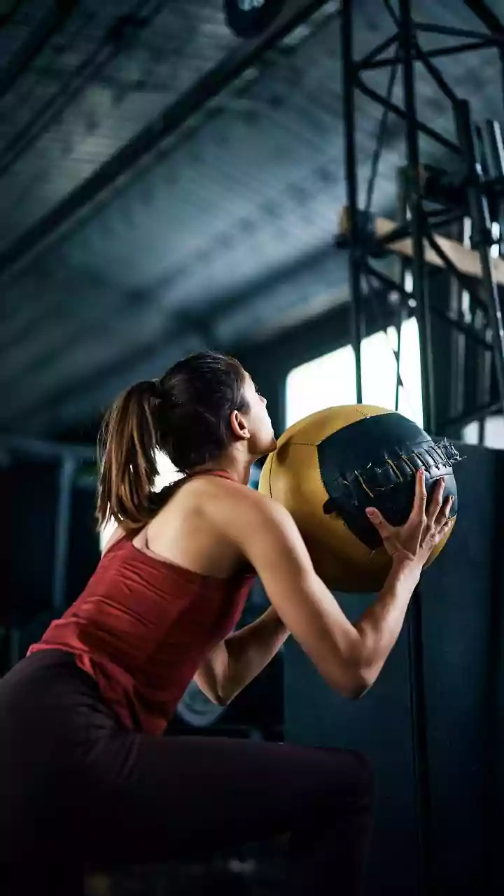 Diferenças entre musculação e CrossFit: o que escolher para seu treino?
