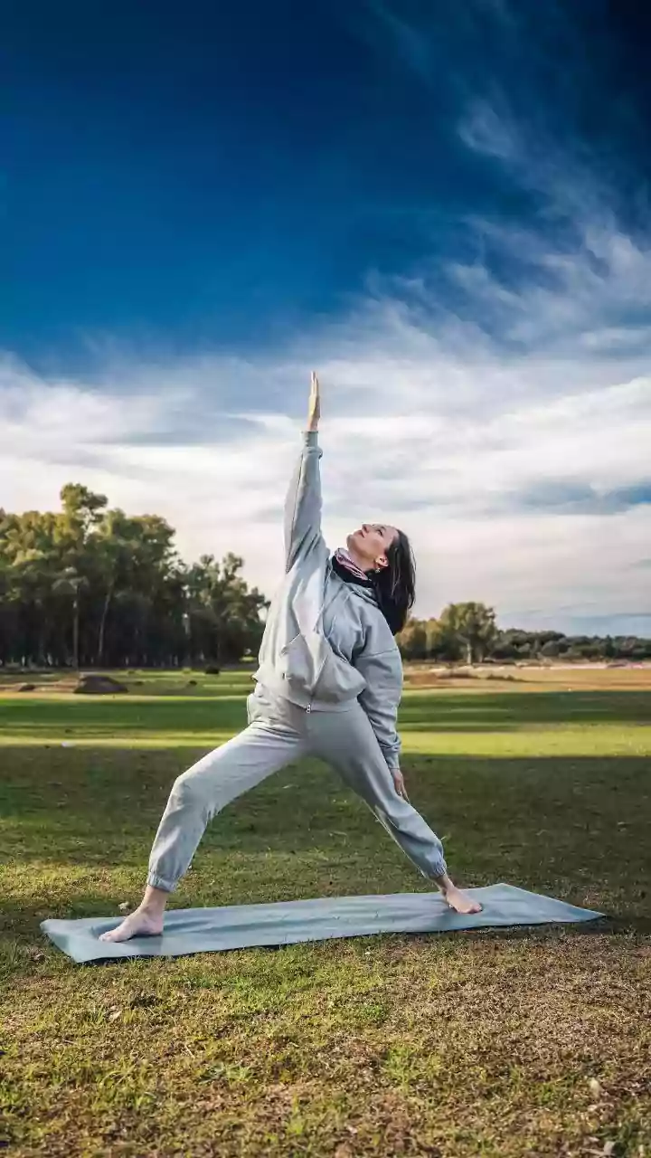 Why Daily Yoga Practice Outperforms Static Stretching For Building Flexibility In Fitness Beginners Today