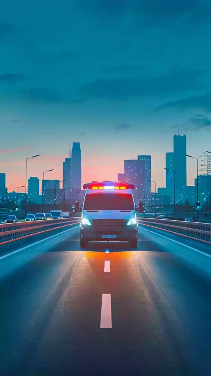 Man driving recklessly runs over cops in Meerut, held