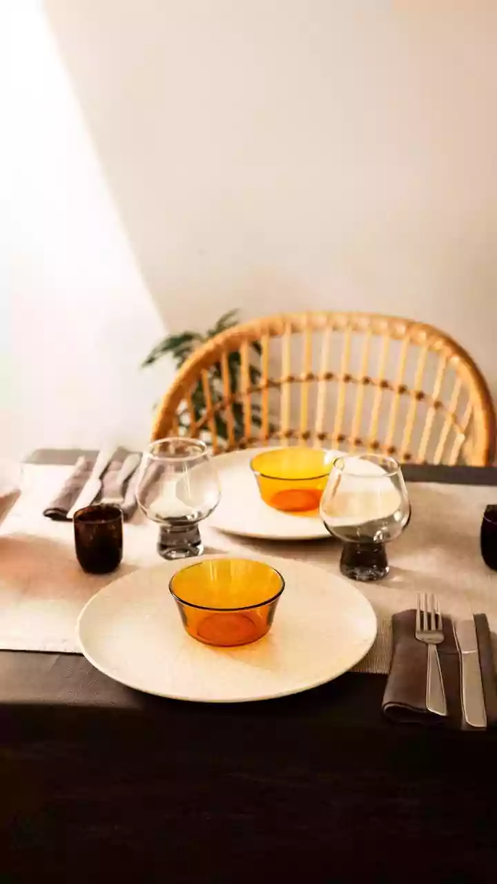 Use cotton table runners to elevate your dining space