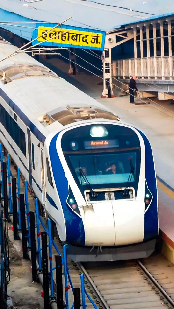 Two killed after being run over by Vande Bharat trains in Jharkhand