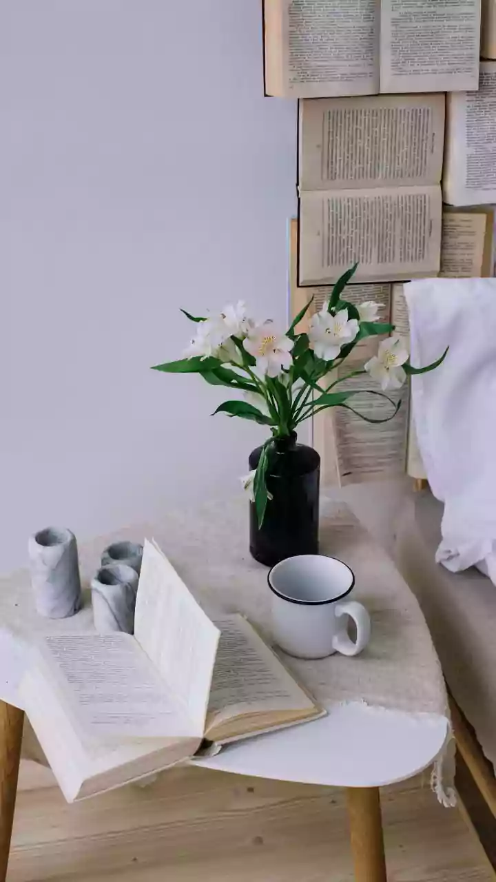 A Practical Design Look at Creating Small Reading Zones Through the Awkward-Corner Design Trend