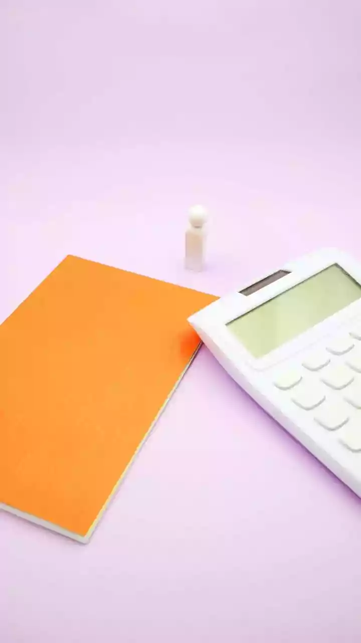 The 50-30-20 Rule Offers a Starting Point for Monthly Salary Planning