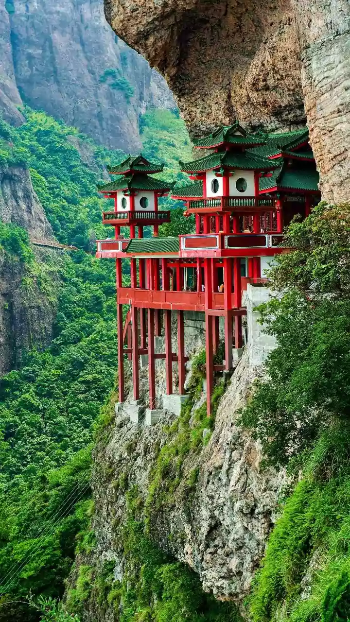 Unveiling 5 Landmark Jewels of Asia