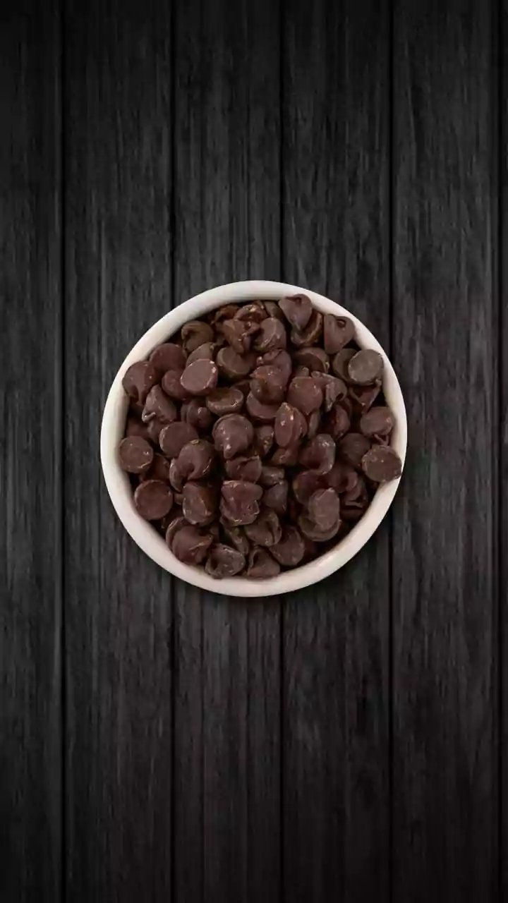 Whip Up Delicious Homemade Dark Chocolate Chips: A Paleo-Friendly Treat!