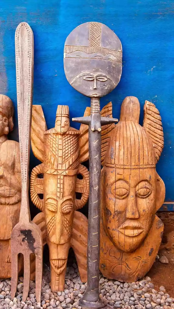 How to create headrests using wood carving