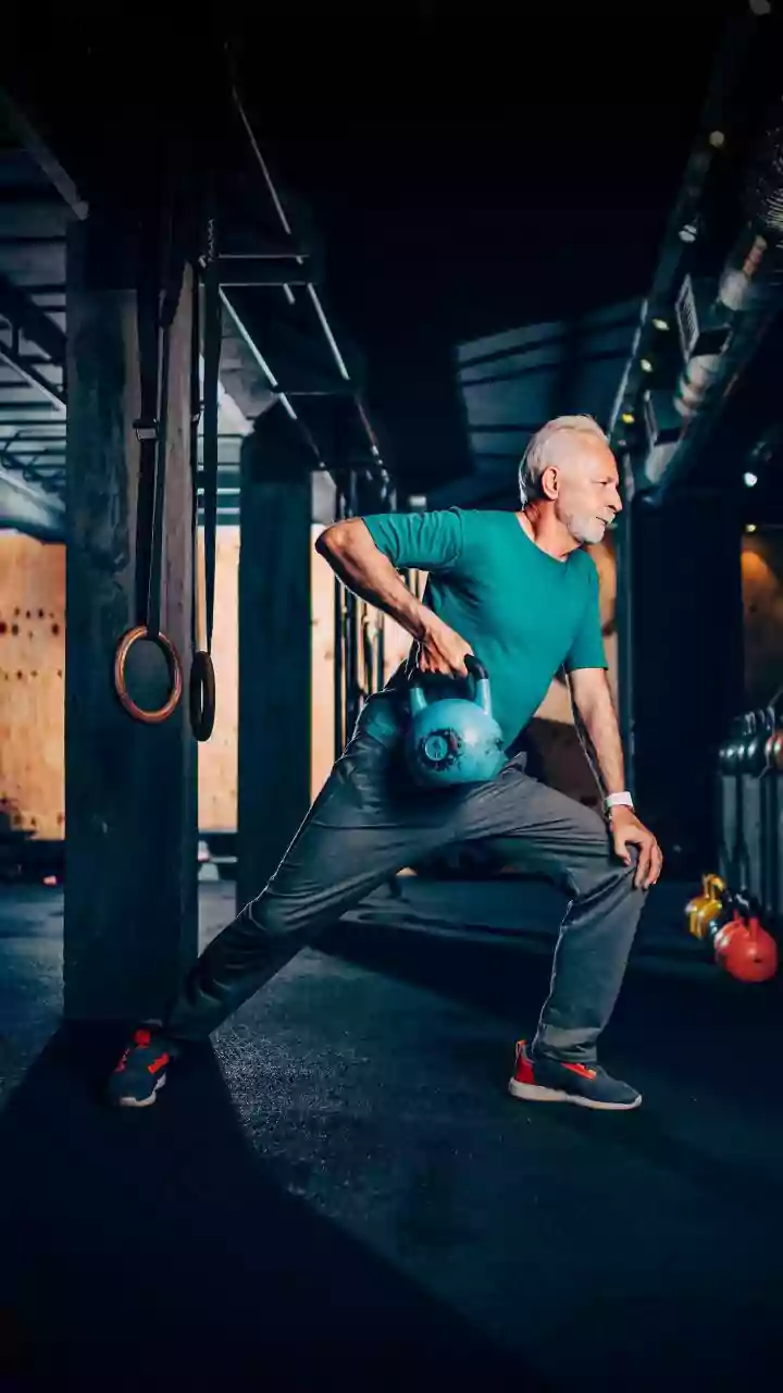 90-Year-Old Grandpa Shows How To Do Strength Training With Easy Muscle  Workouts; Netizens Call Him 'Young' Man| WATCH