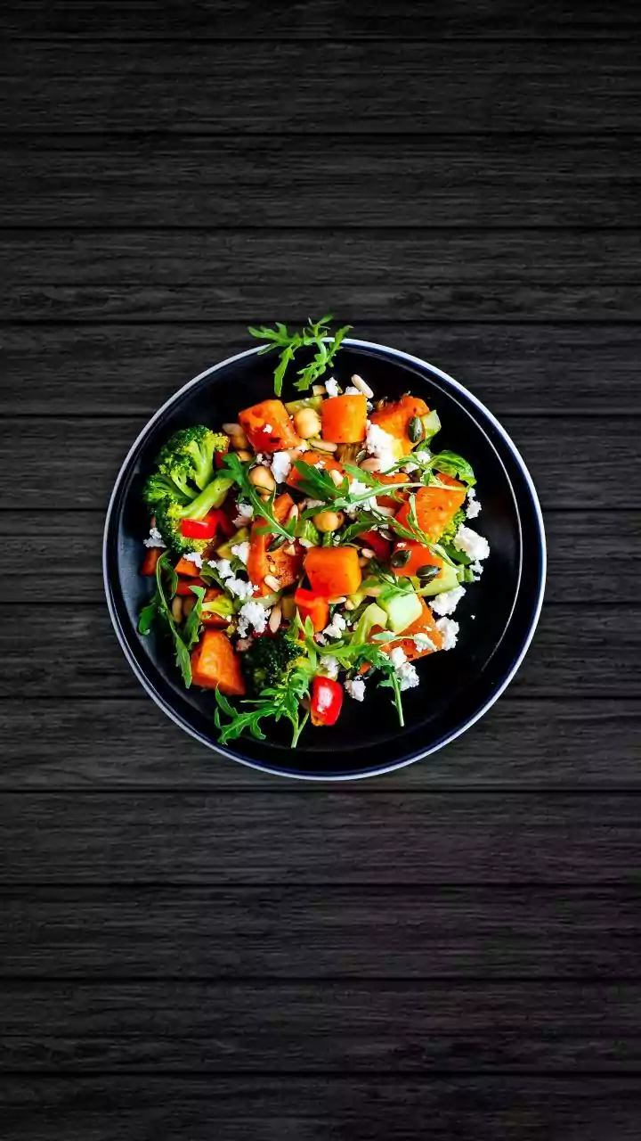 Dressing Too Early Can Soften Delicate Vegetables and Greens