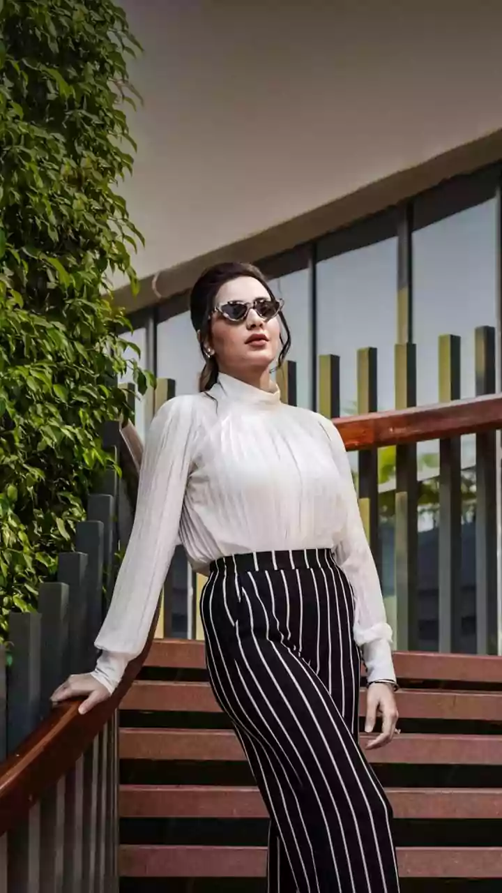 How to style pleated pants like a celebrity