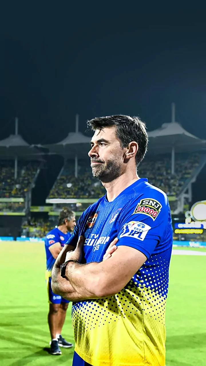 CSK's IPL 2026 Season Unravels: MS Dhoni Injured, Stephen Fleming's Future Unclear