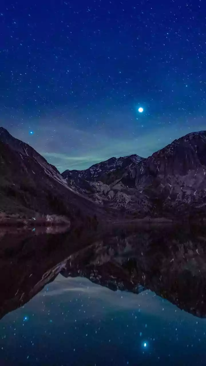 A Romantic Guide To Stargazing In Mammoth Lakes Under The Eastern Sierra Skies