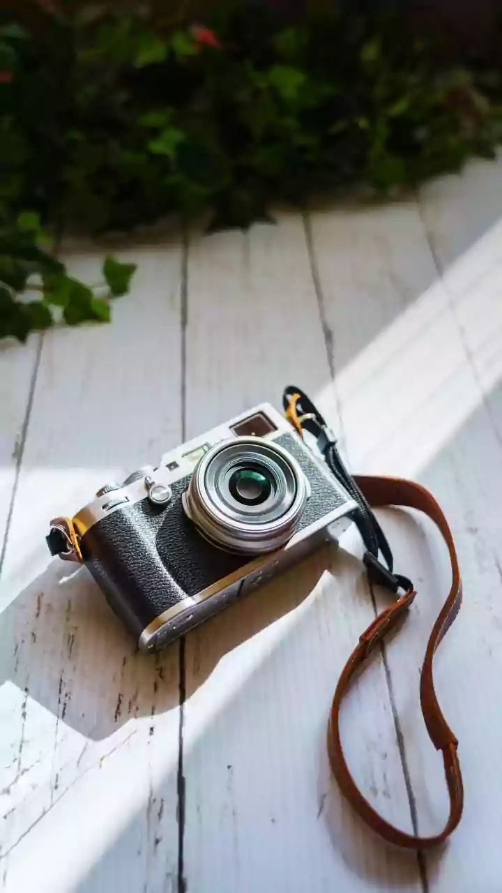 Transform old memories: How young creators use AI image editing plugins to upscale resolution and fix damage