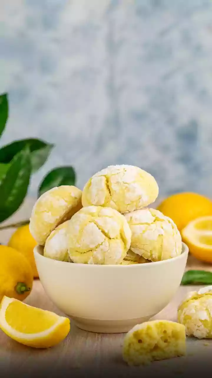 Lemon Crinkle Cookies: A Zesty Delight!