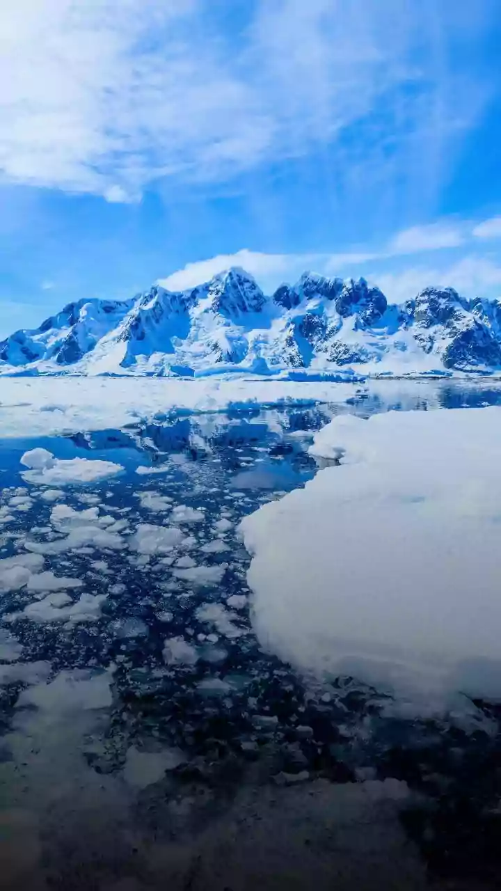 A Closer Scientific Look At Particles Near Melting Sea Ice Through The New Arctic Cloud-Particle Study