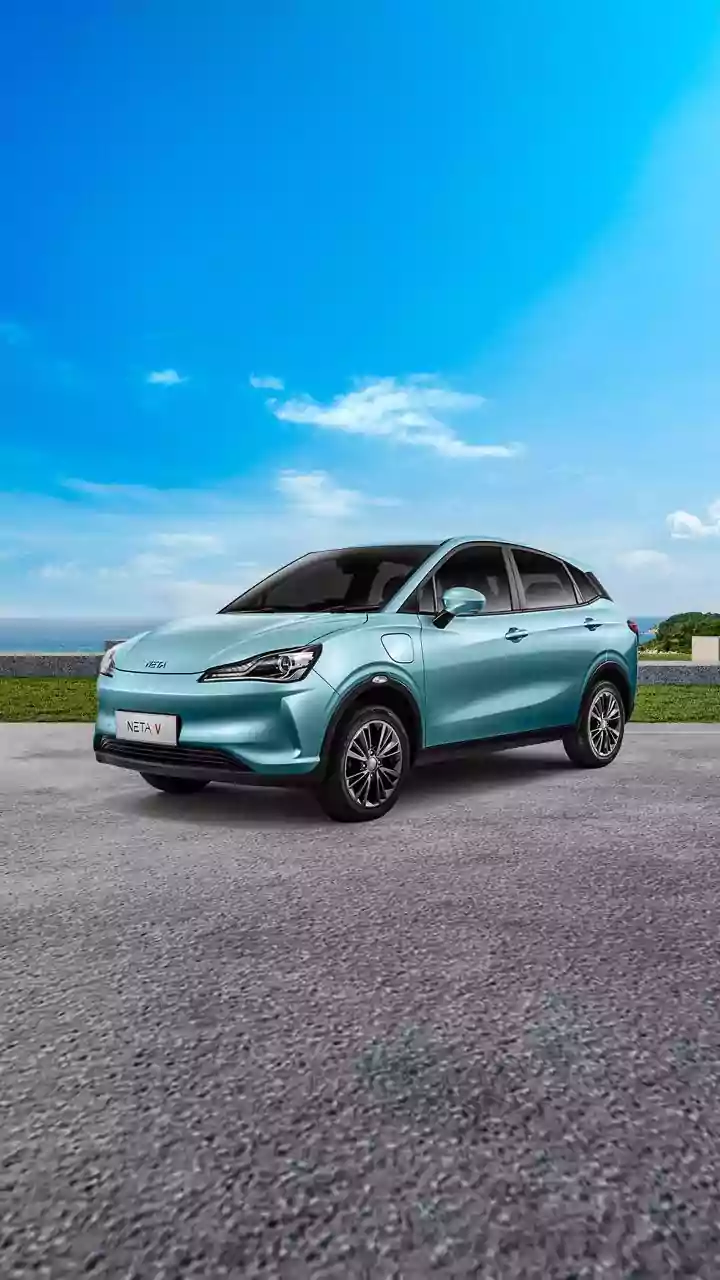 India's Latest V2V Technology Drive: What Readers Should Know About Cars Sharing Safety Signals