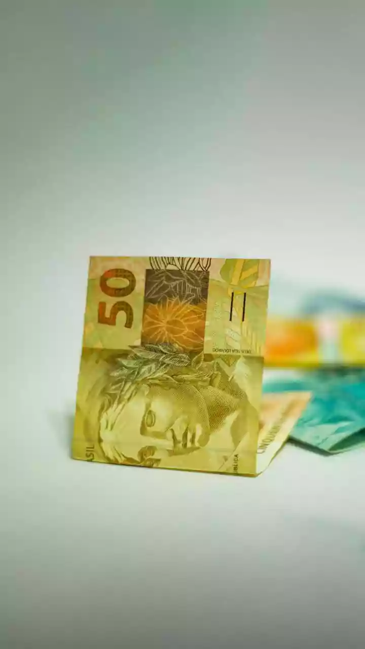 Alfândega dos EUA alerta importadores sobre aplicação do tarifaço ao Brasil