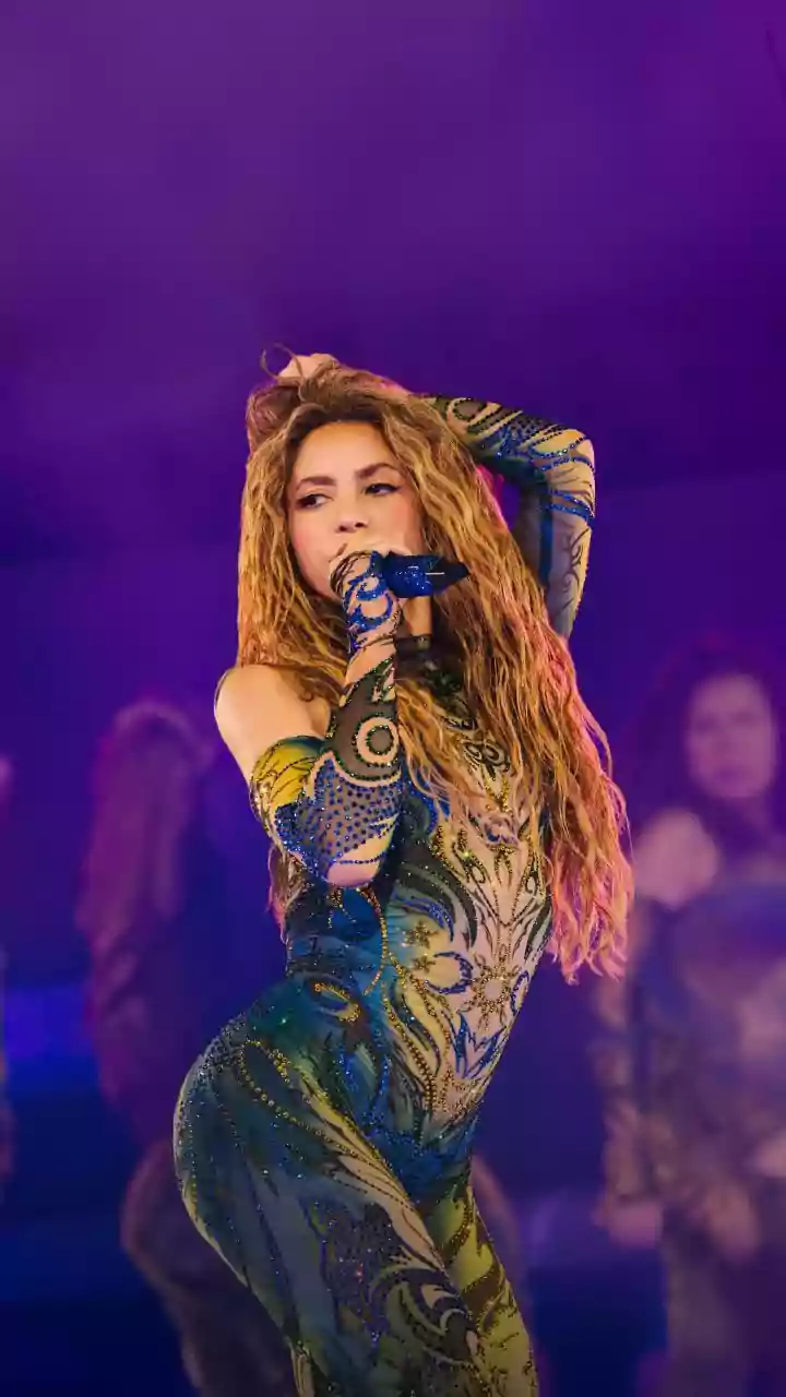 Cerveja a R$ 15 e cadeira por R$ 50: Os preços do show de Shakira em Copacabana