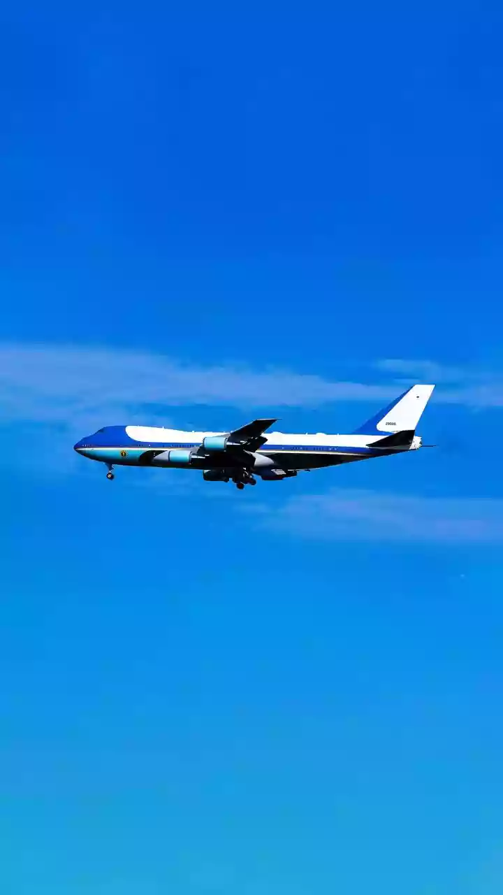 Trump unveils $400m Qatari jet set to temporarily join Air Force One fleet