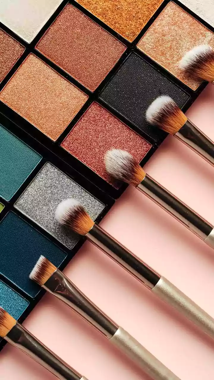 आंखों के लिए मेकअप: शुरुआती लोगों के लिए सरल सुझाव!