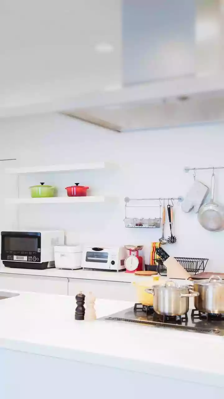 Flatmates handle room rent and utility bills easily using clear expense guidelines
