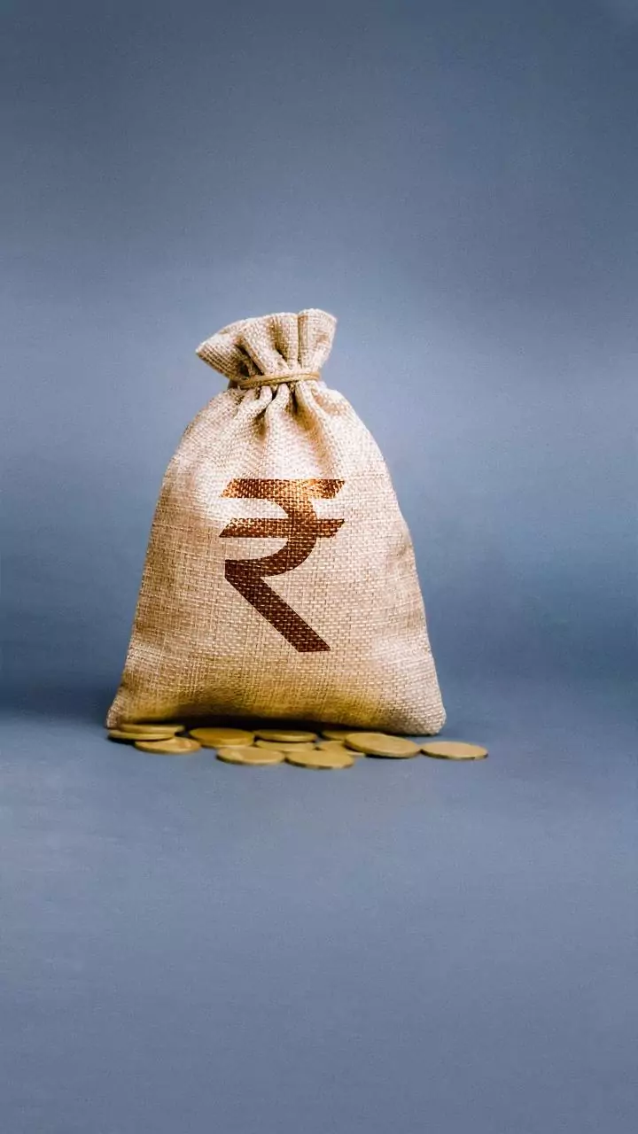 Stock markets fall for 2nd day on profit booking in bank, oil shares; Sensex sheds 436 pts