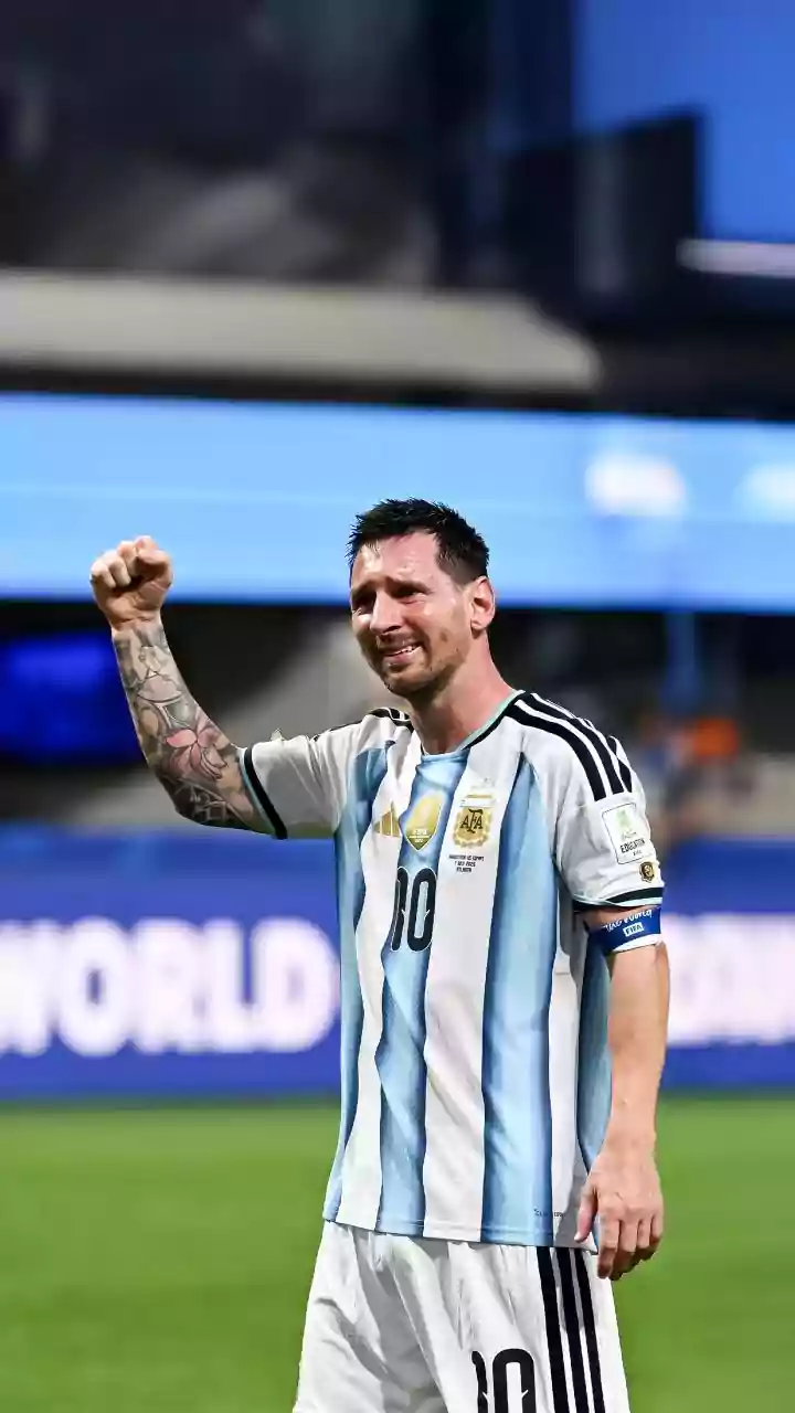 Lionel Messi breaks down in tears as Argentina complete stunning comeback to reach World Cup quarter-finals