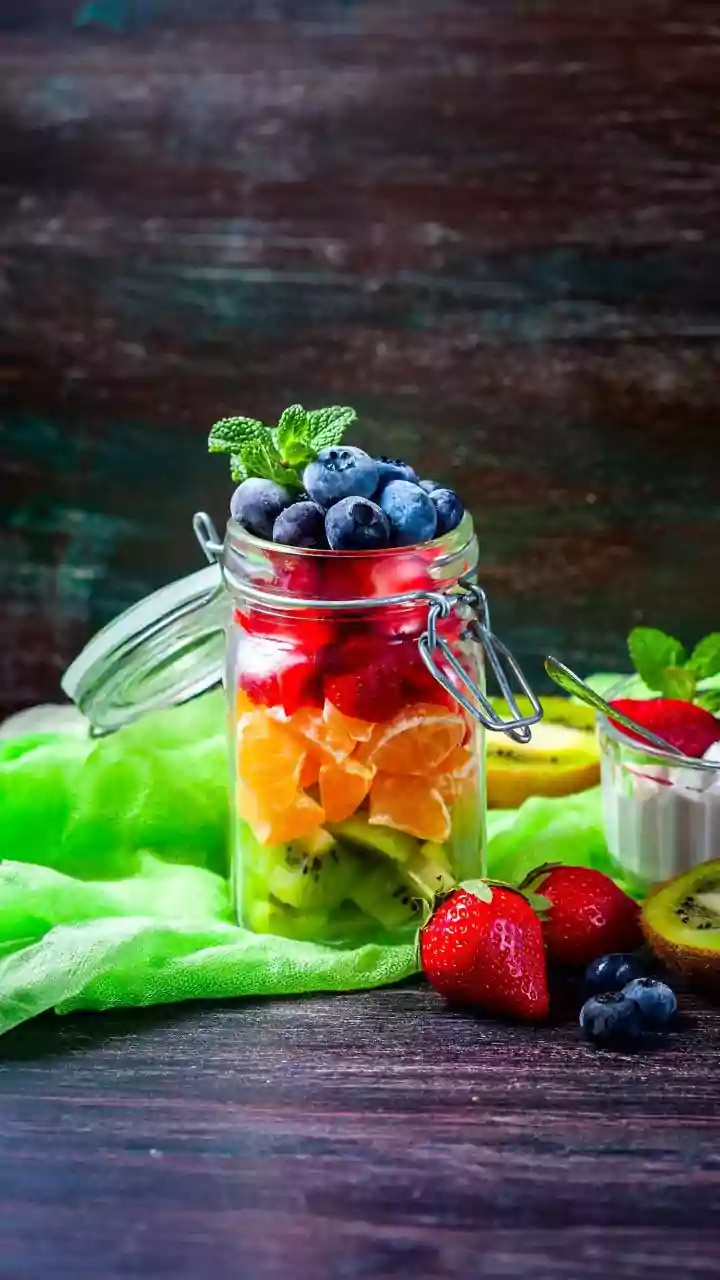 Packable Snacks For Busy Employees Includes A Make-Ahead Yoghurt And Fruit Jar