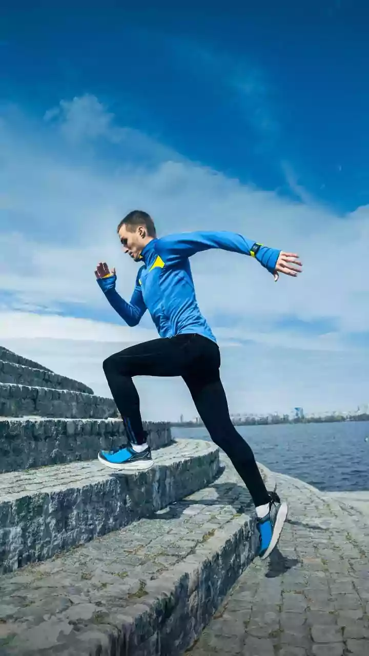 Why Eccentric Leg Training Reduces Patellar Tendon Wear In Hilly Road Runners