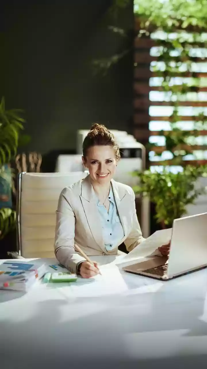 Returning to Work After a Gap? Find the Right Certification to Stand Out