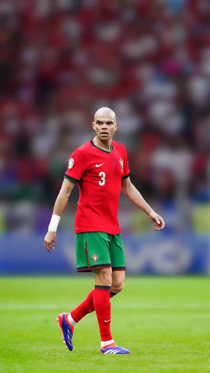 Oldest players ever to score in a FIFA World Cup