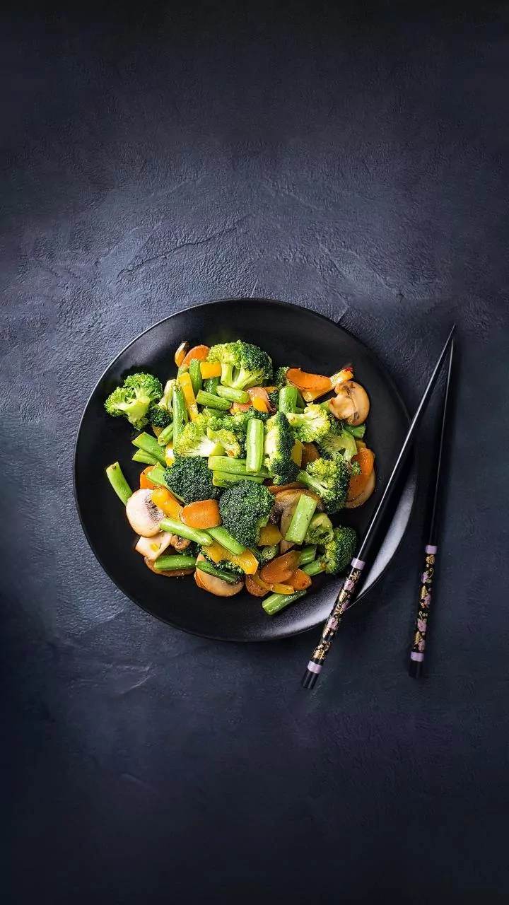 Why Stir-Frying Causes Rapid Antioxidant Losses In Fresh Cruciferous Vegetables