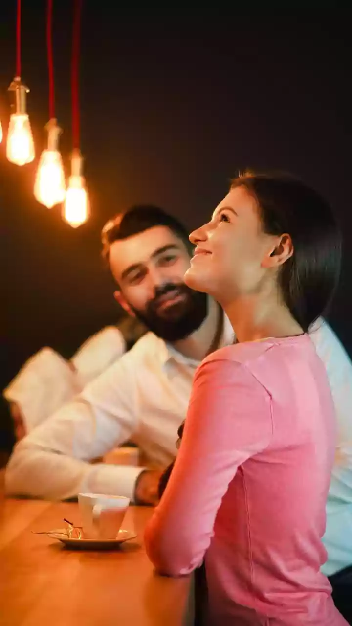 Unlock Love: 5 Reasons You're Still Single & How to Change It