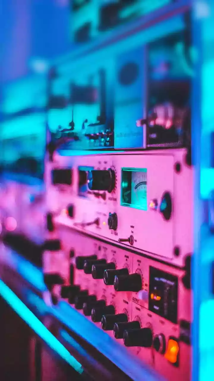 AI's Impact: How Data Centers Are Squeezing Automakers