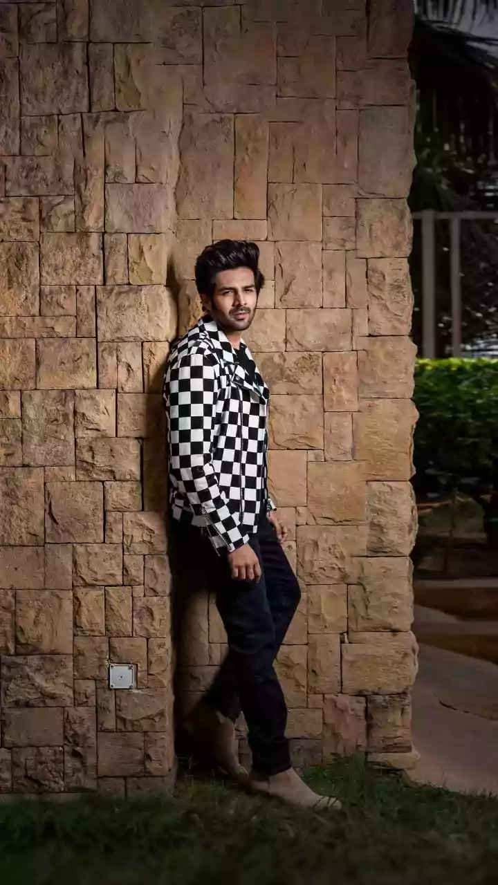 Kartik Aaryan Discusses the Significance of the Insider-Outsider Debate in Bollywood: Individuals Wouldn’t Comprehend the Challenges...