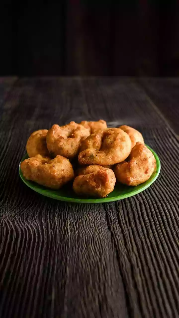 Vada Pav Ideas For Home Cooks: Why The Bun And Filling Matter Together
