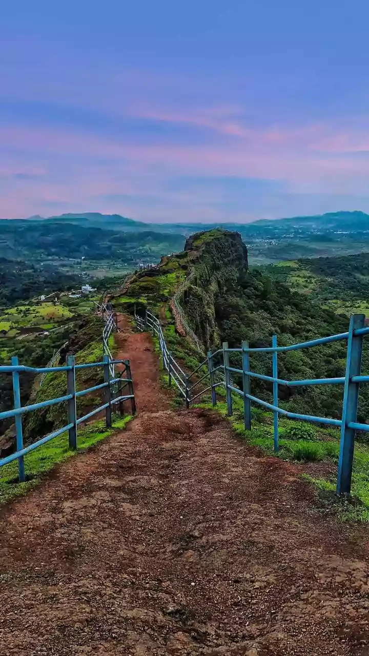 Cabinet clears six-lane Nashik-Solapur-Akkalkot greenfield corridor in Maharashtra worth ₹19,142 crore