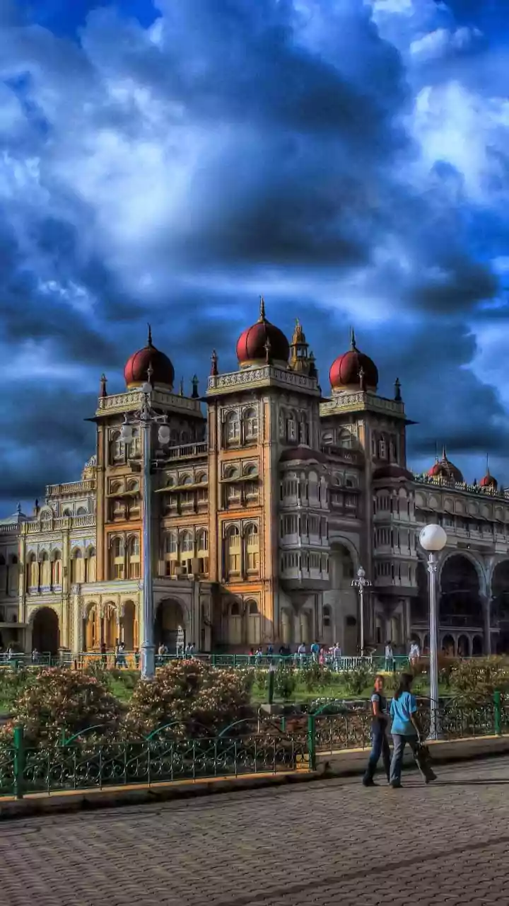 'Hindi Isn't National Language': Siddaramaiah Vows To Raise Voice For Kannada