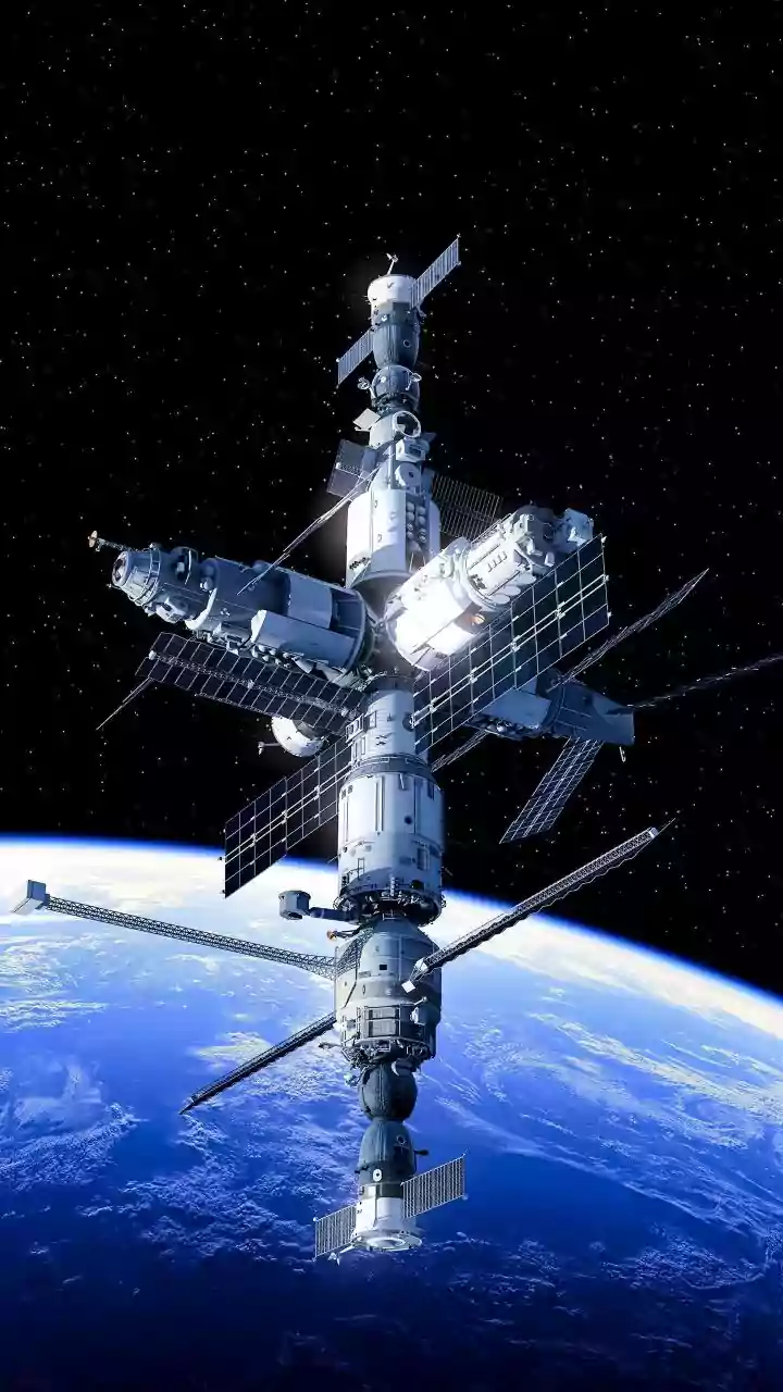 How Commercial Space Stations Leverage Microgravity Science To Manufacture Advanced Biological Crystals