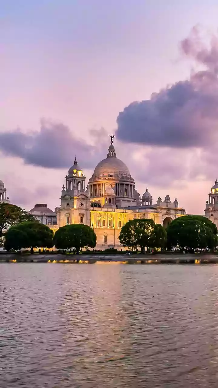 Bengal Durga Puja Economy Up 10-15% in 2025