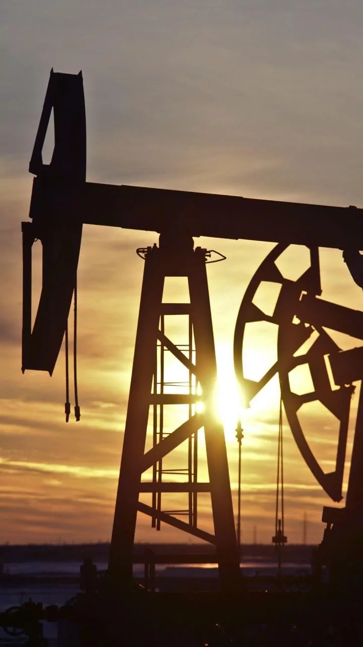 Global Markets Rise as Oil Prices Decline Amid US-Iran Negotiation Hopes