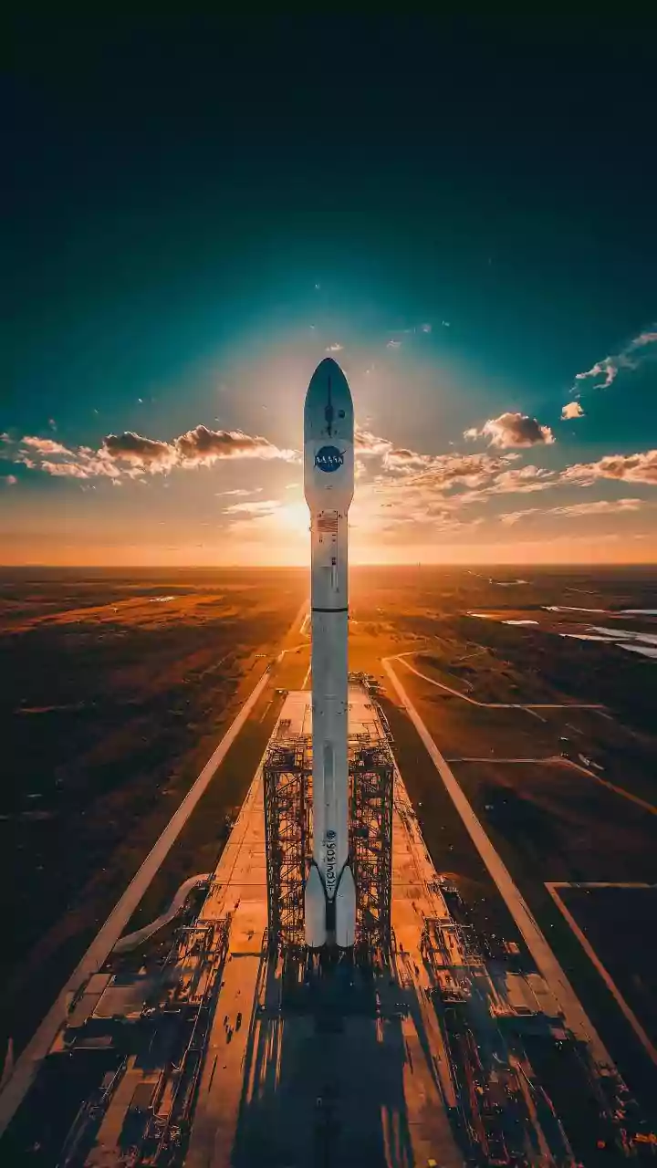 SpaceX Conducts Test Flight of Enhanced Starship for Lunar Missions