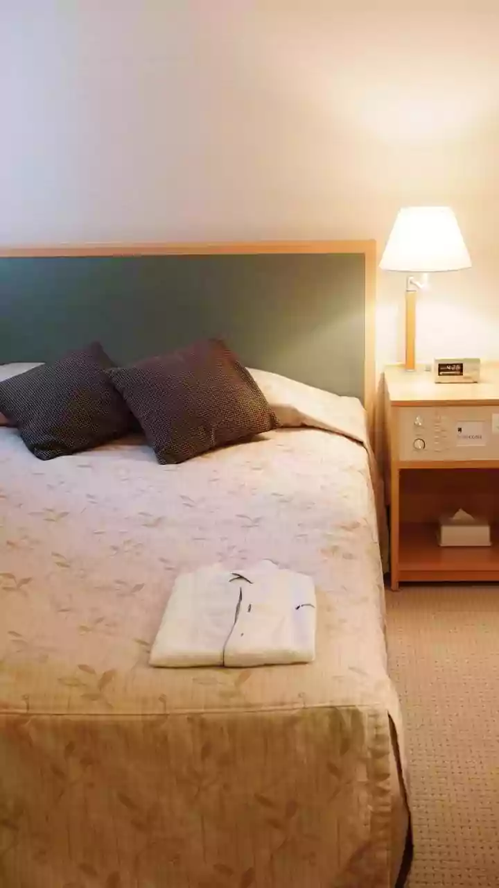 A Review of Another Room Category May Not Predict Your Stay