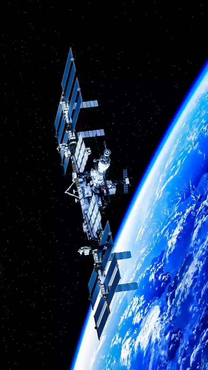 This Mind Blowing ISS Cost Fact Is Going Viral