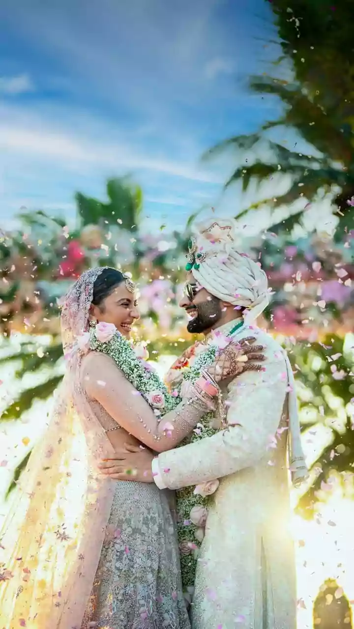 Wedding Season 2026: How Breathable Textiles Make Heavy Occasionwear Reusable For Destinations