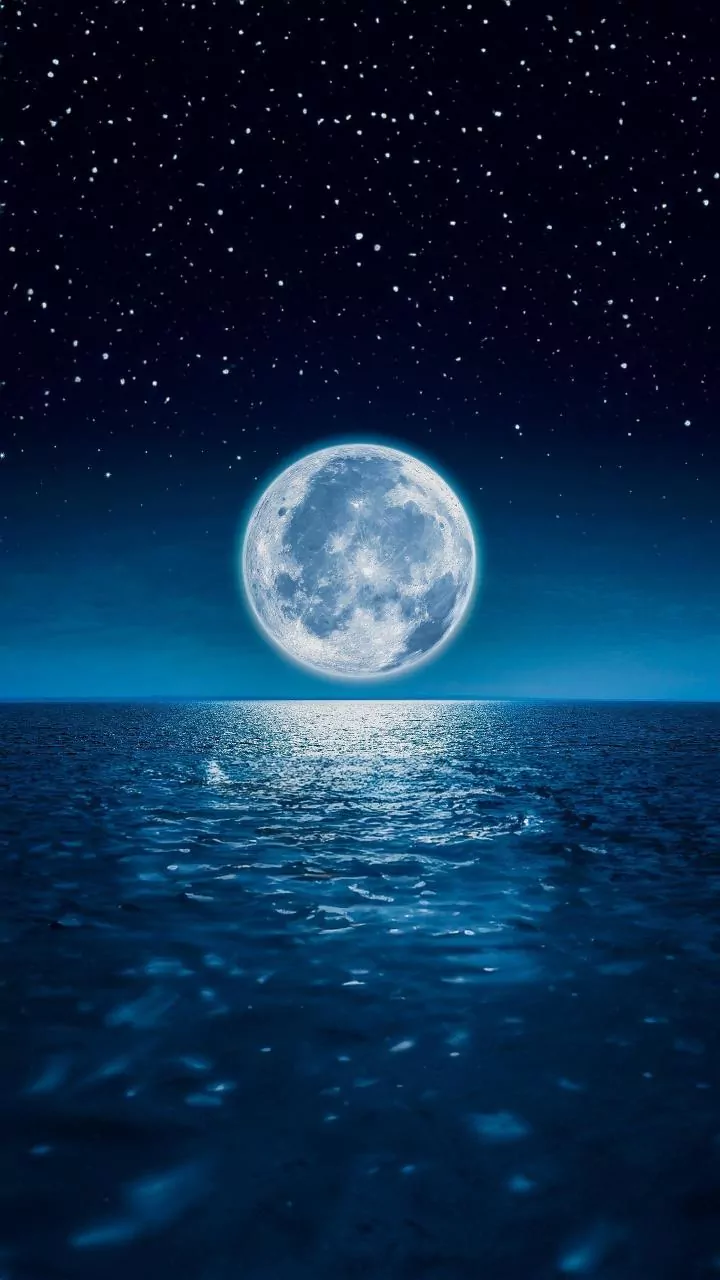 Moon Alignment With Saturn Creates Picturesque Night Sight For October Stargazers