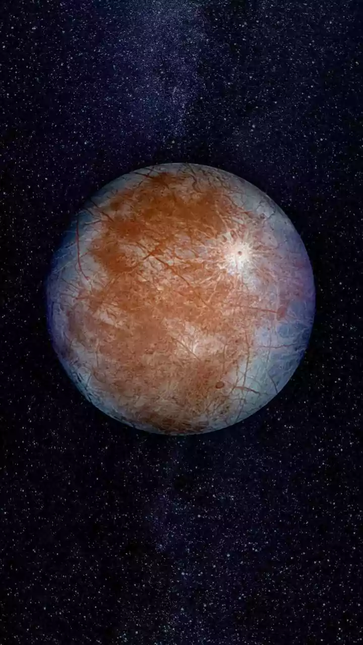 Liquid Nitrogen Could Be Rising From Beneath Pluto’s Ice Through Cracks