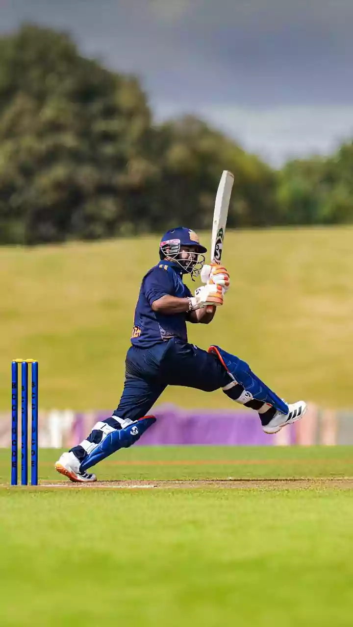 Delhi storm into VHT quarterfinals from Group D