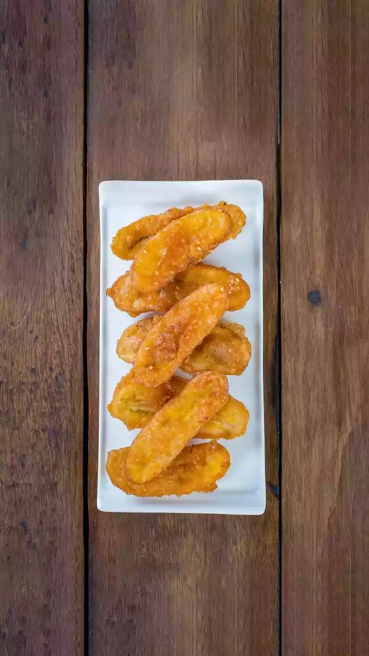 Banana Bajji Can Be Made Without Turning the Coating Heavy