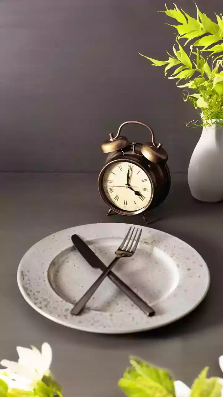 Circadian Health Trends: Moving Main Meals To Midday Prevents Nighttime Rest Interruptions